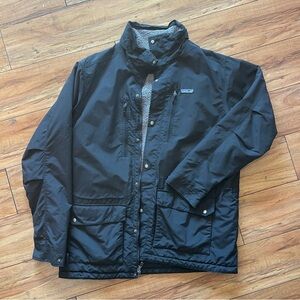 Patagonia isthmus parka Men’s Size Large Black Jacket